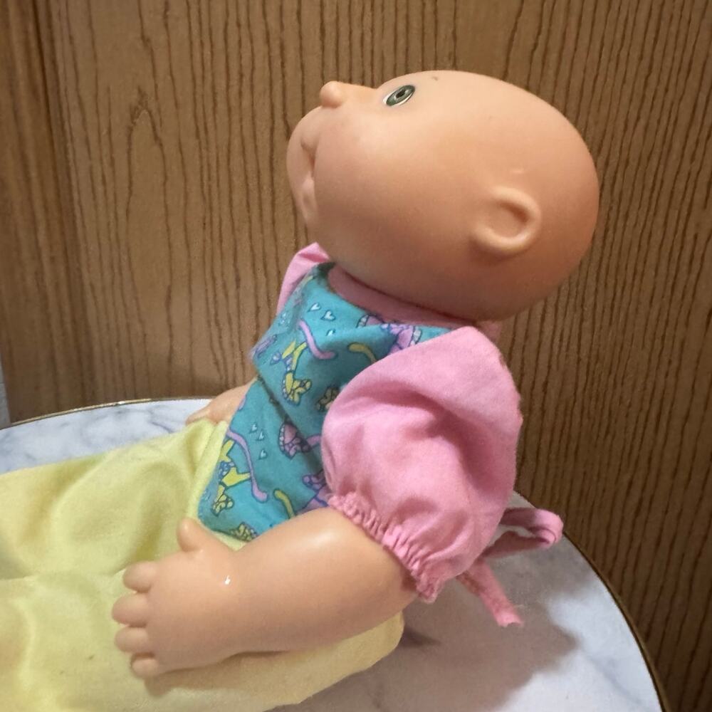 Cabbage Patch doll 1992 - Picture 3 of 9
